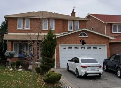 House for rent in Brampton(Near shoppers world) Image# 1