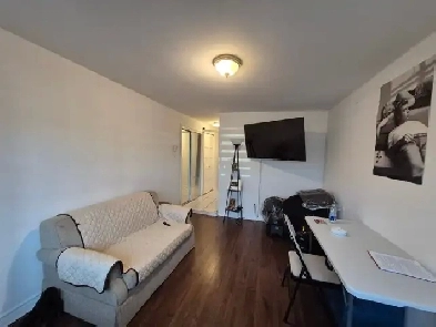 2-1/2 apartment for rent Image# 4