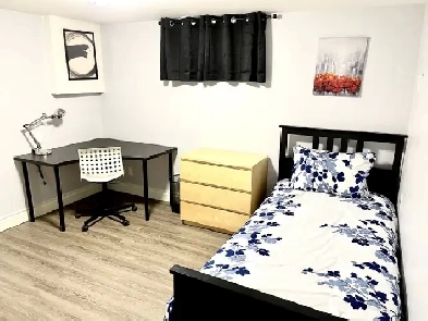 Only 3 min walk to Algonquin Clg - Furnished Rooms starting 790$ Image# 3