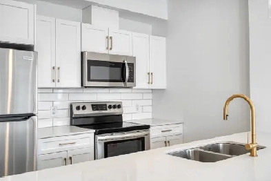 Luxury 2 Bedroom Apartment! Available For September 1st! Image# 6