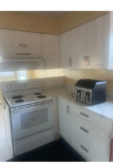 3 bedroom 2 bathroom house for rent Image# 2