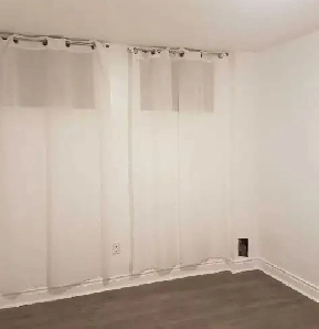Bright 4-Bedroom Basement Apartment Near UofT & Centennial Image# 3