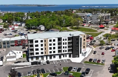 Place Centrale - First Month Rent Free   Free Wifi!  Shediac Image# 9