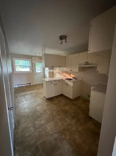 Gand 5 1/2 à louer proche UQTR - Trois-Rivières Image# 1