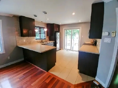 2 bedroom apartment in townhouse Image# 1