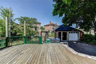 SHARED ROOM AVAILABLE FOR RENT IN MISSISSAUGA. HEART OF THE CITY Image# 12
