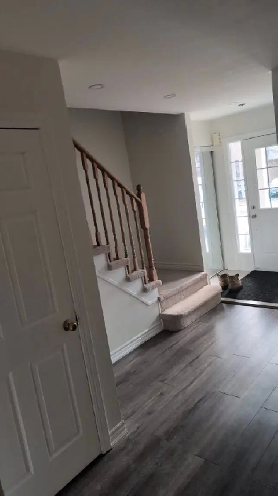 Rooms for rent in Bowmanville townhome Image# 1