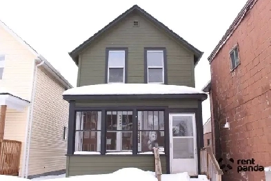 Lower- 1310 Victoria East Image# 1