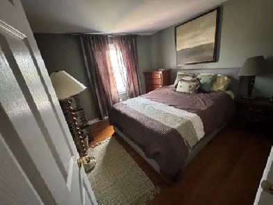 Room & Private Bathroom Image# 2