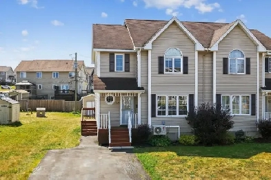 3 Bedroom, 2.5 Bathroom In Riverview East For Sale! Image# 1