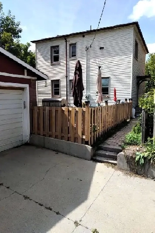 Modern Upper Level Duplex Image# 1