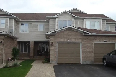 Townhouse for rent - Orleans Image# 1