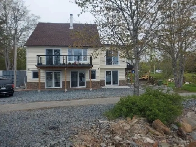 Ocean front house, 10 min to downtown Bridgewater Image# 1