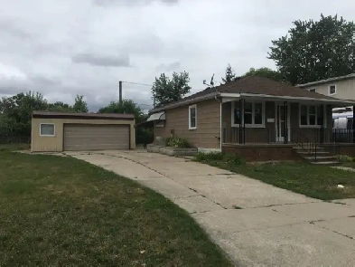 Olde Riverside Home with Double Lot $399,000 Call Mike Brogan Image# 2