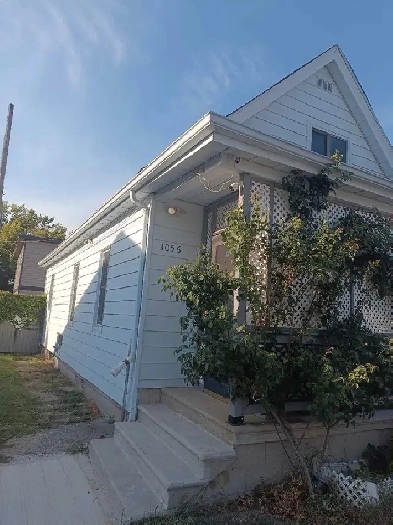 house-fixer upper for sale Image# 4