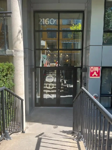 Condo à louer Image# 1