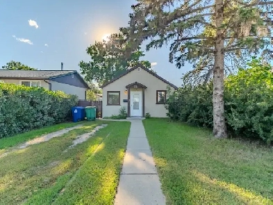 Fully Renovated Bungalow Image# 7