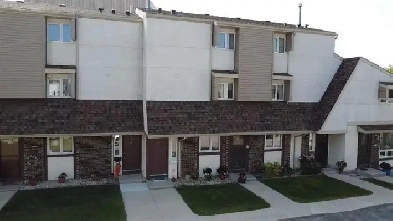 3 bedroom townhouse Image# 10