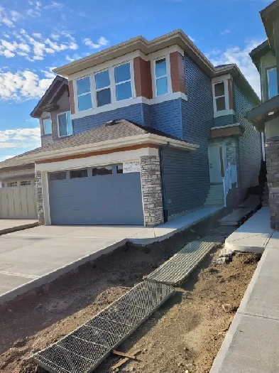 Main Floor Suite for Rent with Level2 EV-charger AC  installed Image# 18