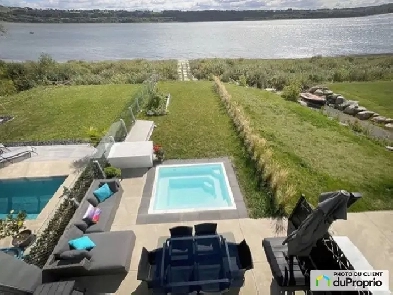$700,000 - Townhouse for sale in L'Ange-Gardien Image# 2