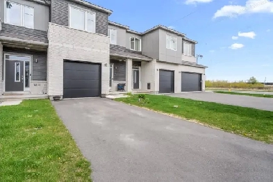 Splendid 3  Bdrm and 2.5 Bath for Rent from - 25 Oct Image# 14