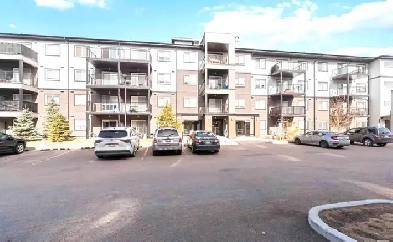 Luxury 2 Bedroom 2 Bathroom Condo in The Heart Of Windermere Image# 7