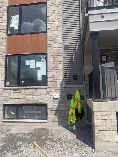 Master bedroom for rent in Barrhaven brand new community Image# 6