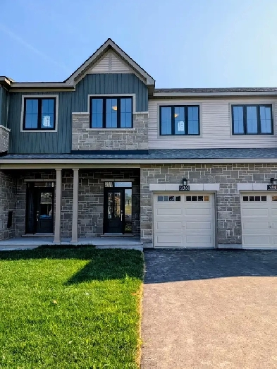 Kanata 3 Beds 2.5 Baths Townhouse Image# 6