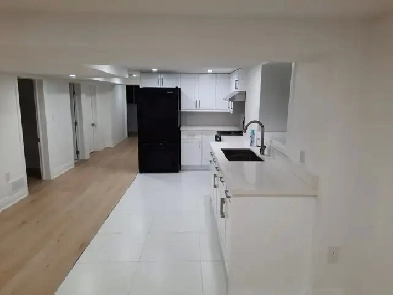 Welcome to a 3 bedroom basement apartment! Image# 5