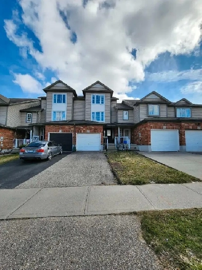 Townhouse for rent Image# 7