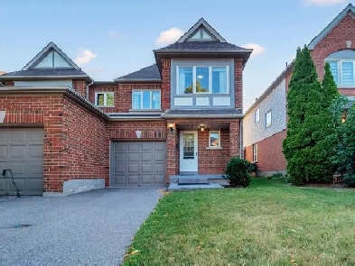 Beautiful End Unit Condo Townhouse for Sale Image# 3
