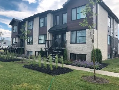 Condo 4 1/2 sur deux étages à louer  Blainville Image# 9