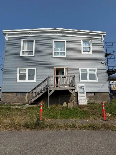 3 bedroom apartment for rent west Image# 1