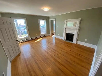 3 Bedroom, 2 Bathroom APT in Uptown Saint Joh Image# 2