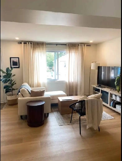 Beautiful 2 Bedroom, 2 Bathroom Unit - Sep. 15th or Oct. 1st Image# 7