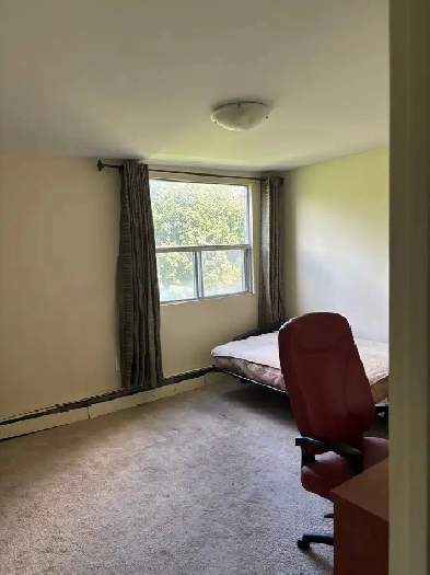 One Bedroom available for Sept 1 Image# 2