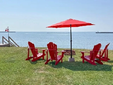 Waterfront Year-Round Home! Image# 7