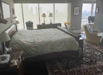 Huge South Etobicoke Condominium For Sale By Owner Image# 2