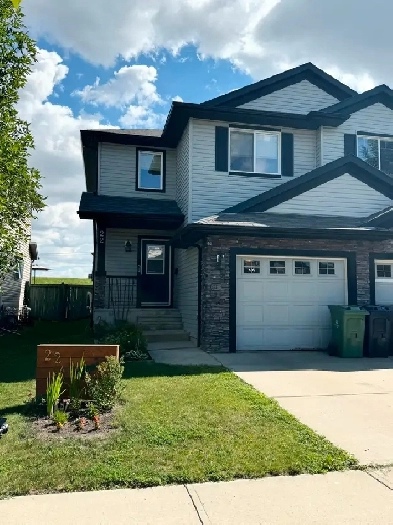 Wellington Place 3 Bed 2 Bath Deuplex Fort Saskatchewan Image# 5