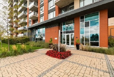 Condo 2 chambres – Vue sur la ville & fleuve, métro Longueuil Image# 1