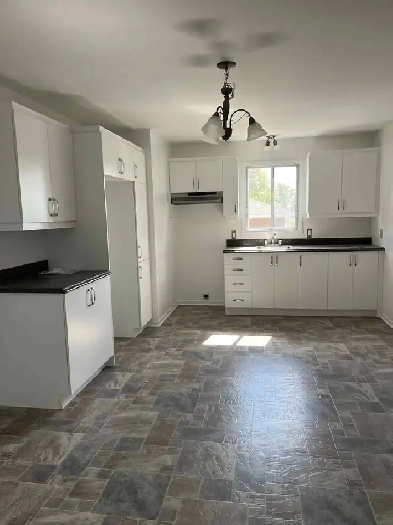 4 1/2 appartement St-Janvier, Mirabel Image# 3