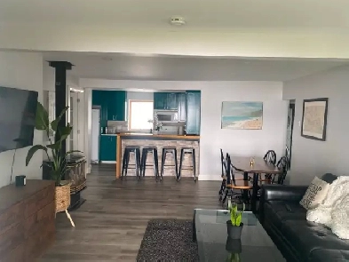 2 bed 1 bath Carleton Place (Mississippi Lake) Rental Oct-June Image# 1