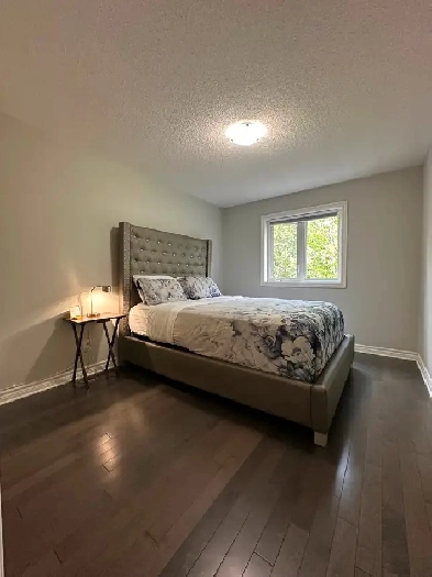 $420 Beautiful Bedroom w/private washroom for rent Image# 5
