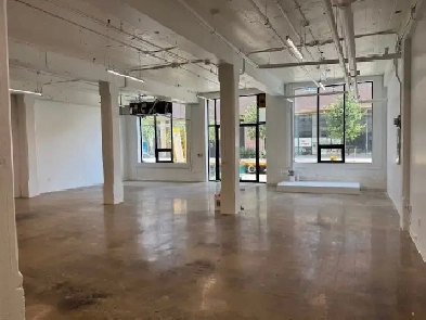 Clock Factory retail Style Studio/Office Image# 7