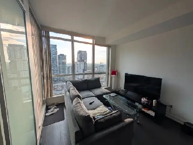 Cozy Condo Downtown Toronto Sublet - 1 Month Image# 6