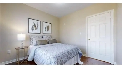 3 Bedroom   Den   3 Bath Condo Apartment For Rent In Markham, ON Image# 1