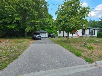 5-bedroom house for rent in Oshawa Image# 1