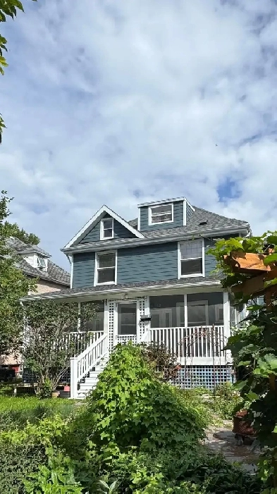 Bright 1-Bedroom Apartment, Prime Central Location, $1,250/Month Image# 28