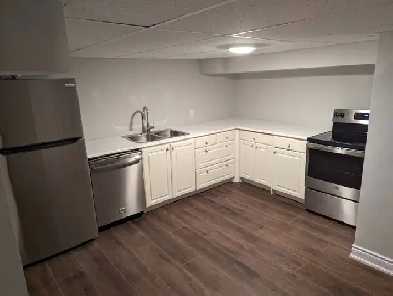Large 1 bedroom ground level apartment for rent Image# 3