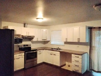 3 Bedroom House for rent in Surrey - $2,800 Image# 9